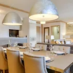 Daire Moderne 4 Pieces A Village Avec Parking - Fr-1-562-15 Courchevel