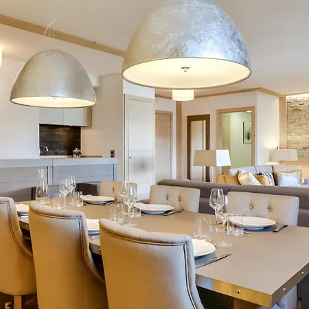 Moderne 4 Pieces A Village Avec Parking - Fr-1-562-15 Courchevel